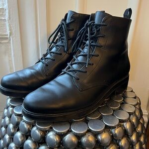 Everlane black ankle boots